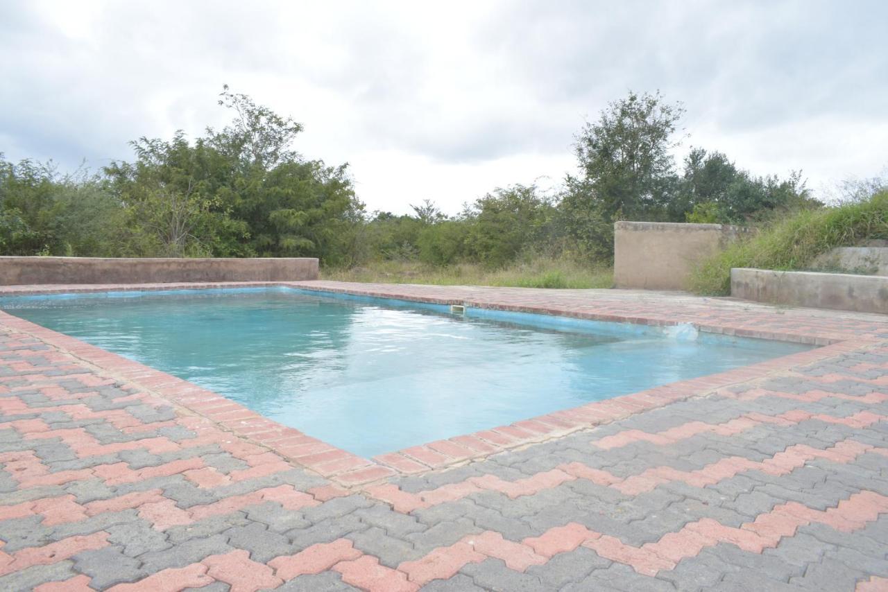 Copacopa Lodge And Conference Centre Punda Maria Luaran gambar