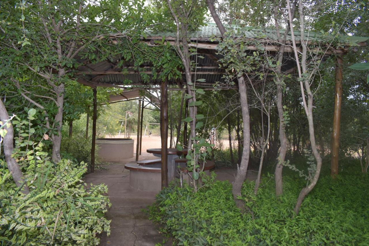 Copacopa Lodge And Conference Centre Punda Maria Luaran gambar