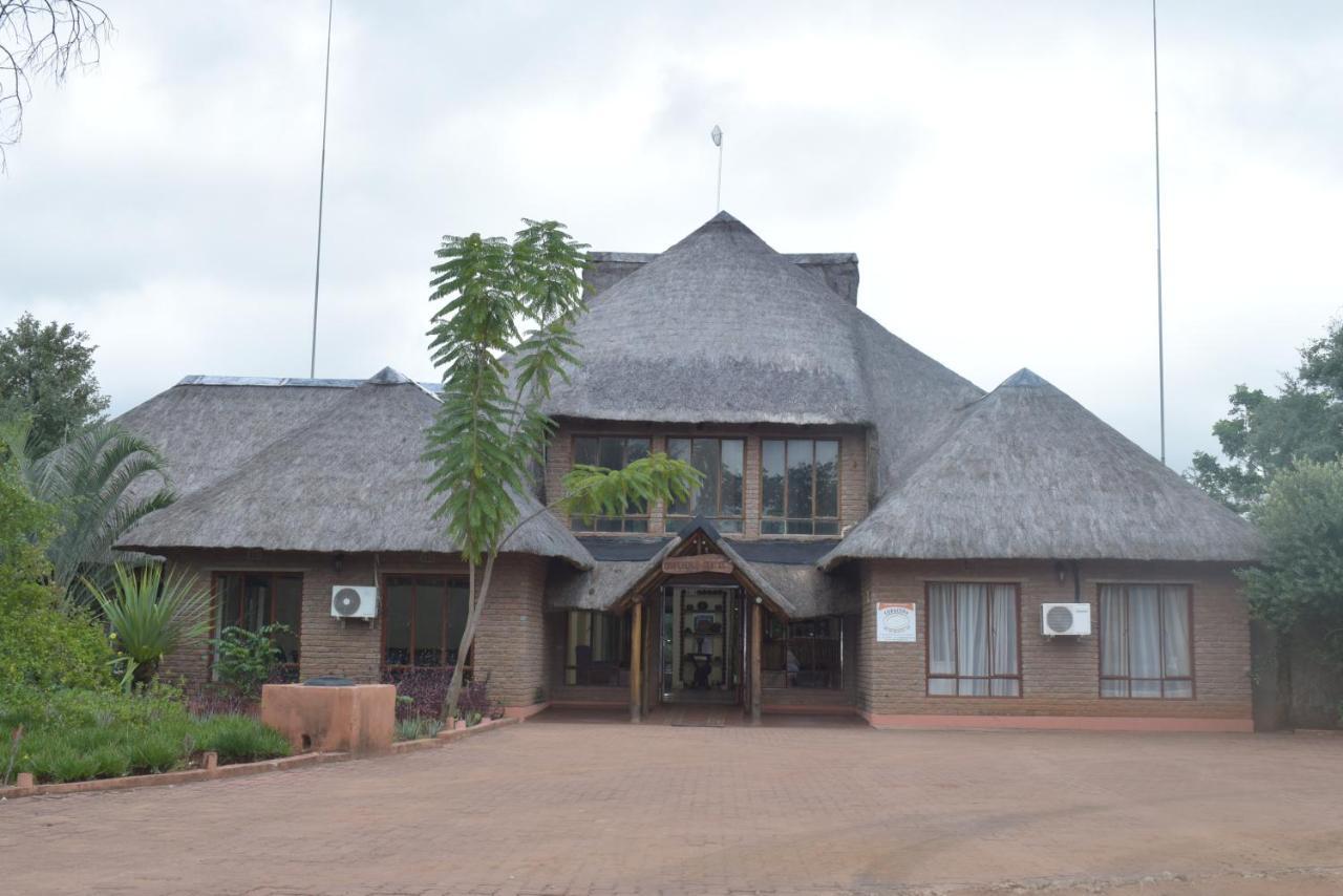 Copacopa Lodge And Conference Centre Punda Maria Luaran gambar